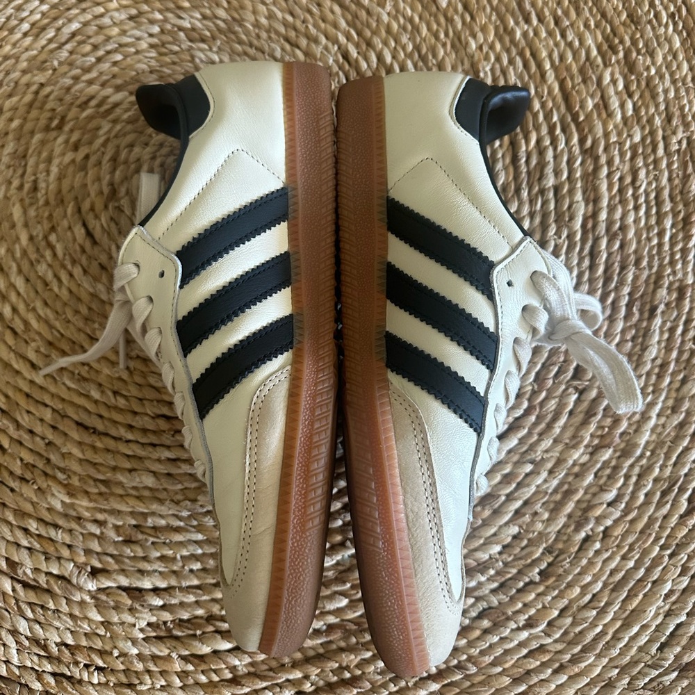 adidas White and Black Sneakers - Picture 4 of 8